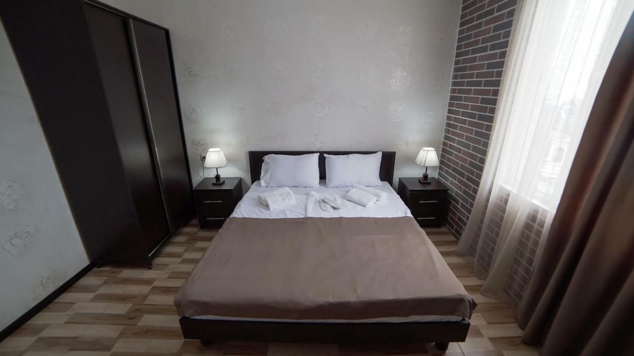 Hotel Progress 巴统 外观 照片